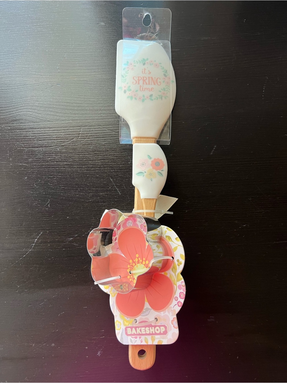 Spring Floral Silicone Spatula and Cookie Cutter Set - White/Pink